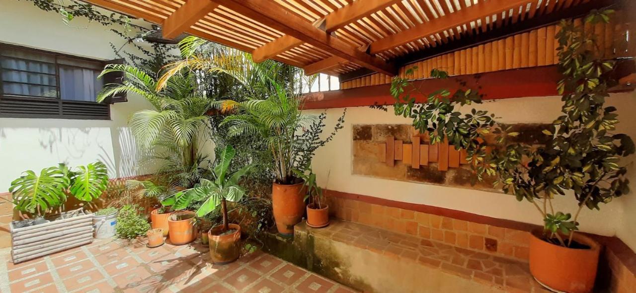 מדיין Villa Del Prado מראה חיצוני תמונה